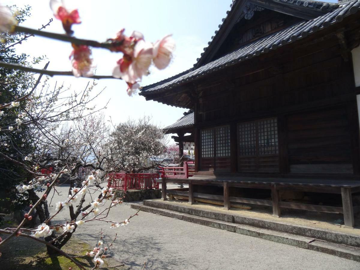 Apa Hotel Takamatsu Airport Экстерьер фото